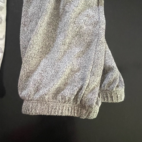 Sweatpants bundle - Picture 2 of 4